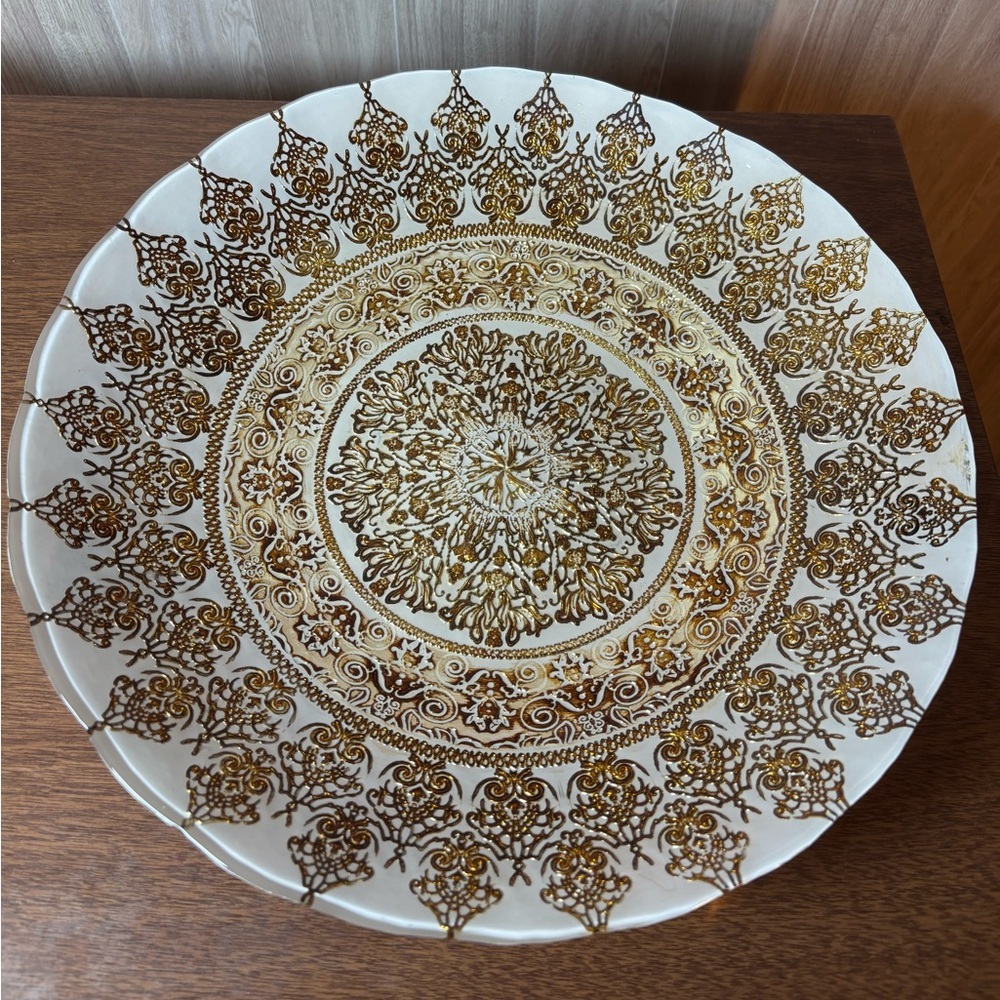 Decorative Ornate Turkish Topkaki Art Glass With Embossed Pattern